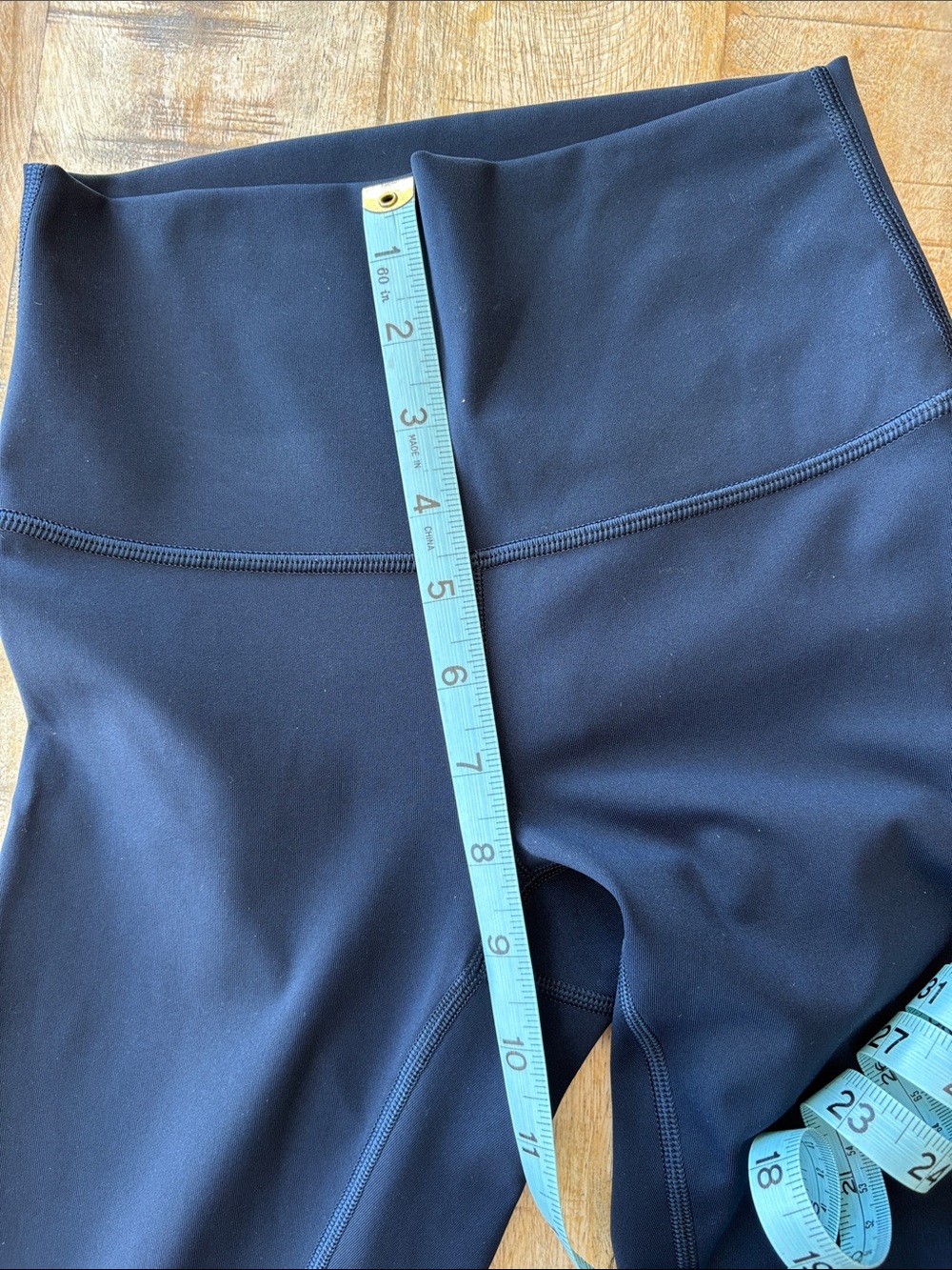 Lululemon Women’s Leggings size 2 - Picture 7 of 8